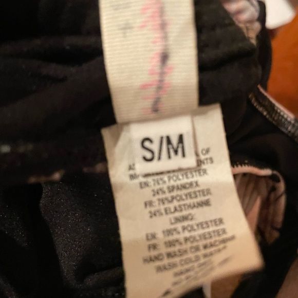 New Free People Movement + Onzie  sports bra size S/M and size M/L - Picture 9 of 9